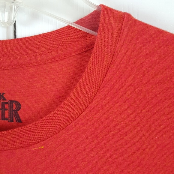 Black Panther Marvel Avenger Claw Graphic Shirt L - Picture 2 of 5